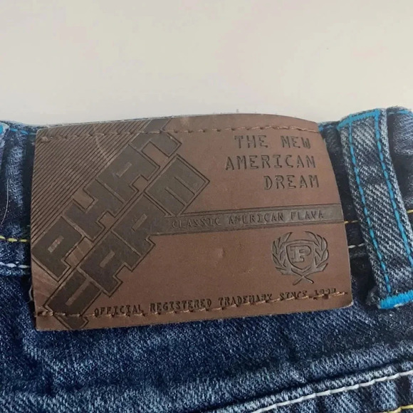 Phat Farm little boys’ straight leg embroidered jeans, boys size 4 - Picture 4 of 9